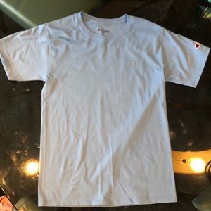 Champion tee shirt - - Baby blue